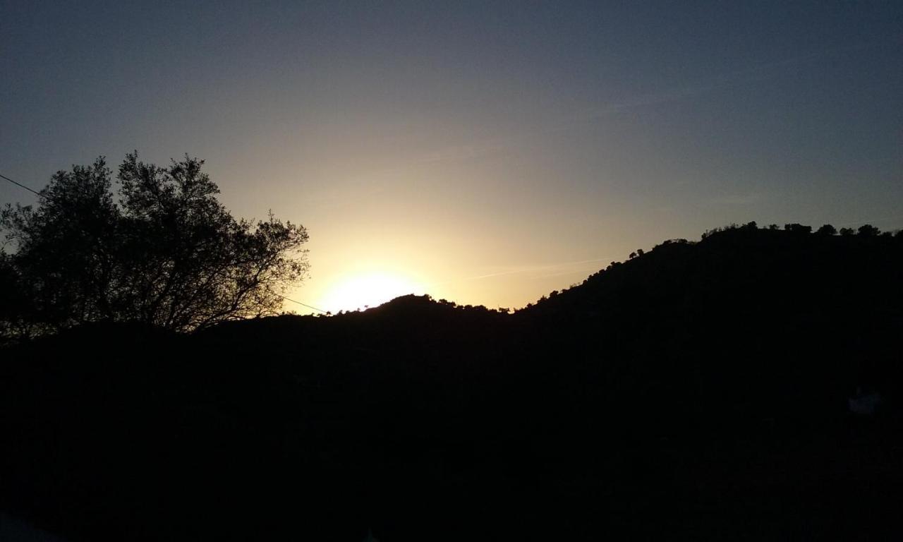B&B Casa El Corasueno Almogia ภายนอก รูปภาพ